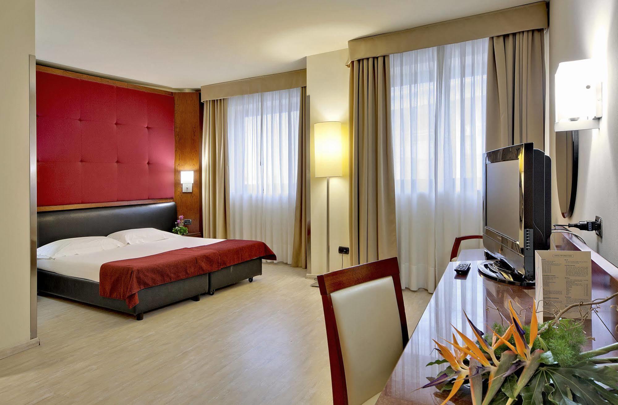 Mediterraneo Palace Hotel Ragusa Zewnętrze zdjęcie