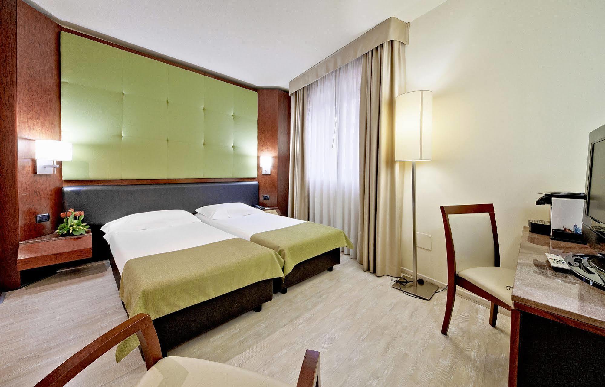 Mediterraneo Palace Hotel Ragusa Zewnętrze zdjęcie